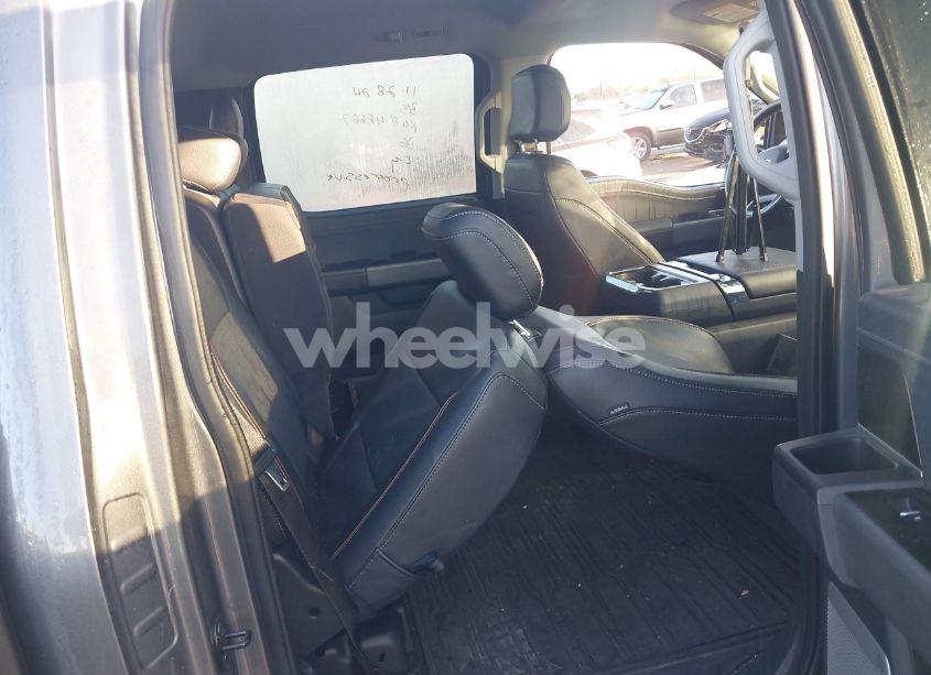 Photo 8 of 2023 Ford F-150 LARIAT (VIN 1FTFW1E81PKE39560)