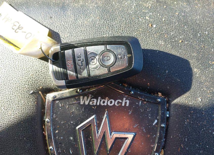 Photo 11 of 2021 Ford F-150 XLT (VIN 1FTFW1E82MFA93216)