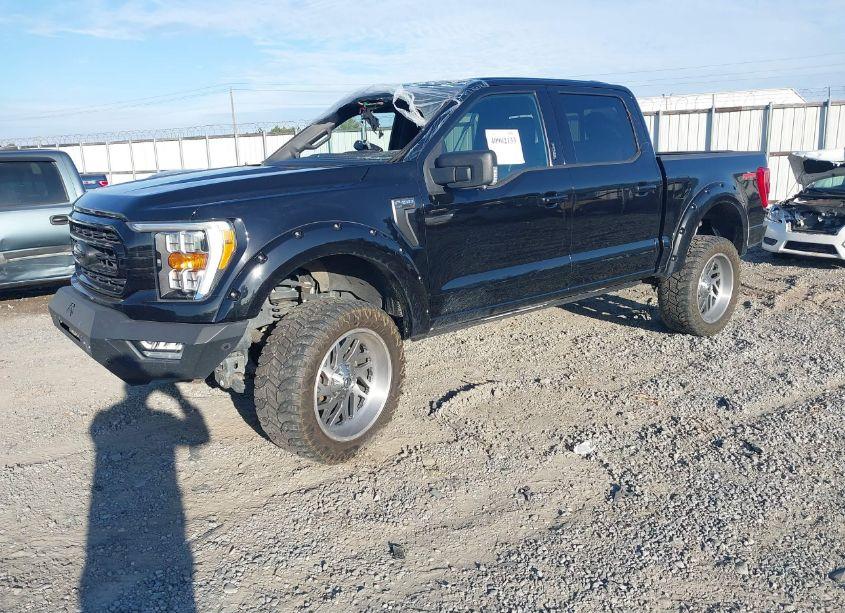 Photo 2 of 2021 Ford F-150 XLT (VIN 1FTFW1E82MFA93216)