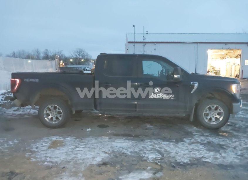 Photo 14 of 2021 Ford F-150 XLT (VIN 1FTFW1E82MKE69632)