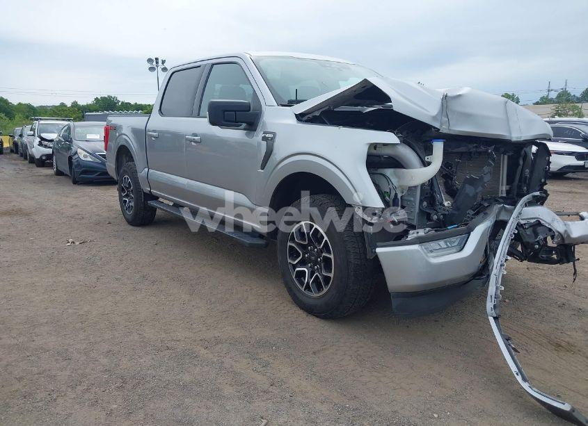 2023 Ford F-150 XLT (VIN 1FTFW1E82PFA71690) main photo
