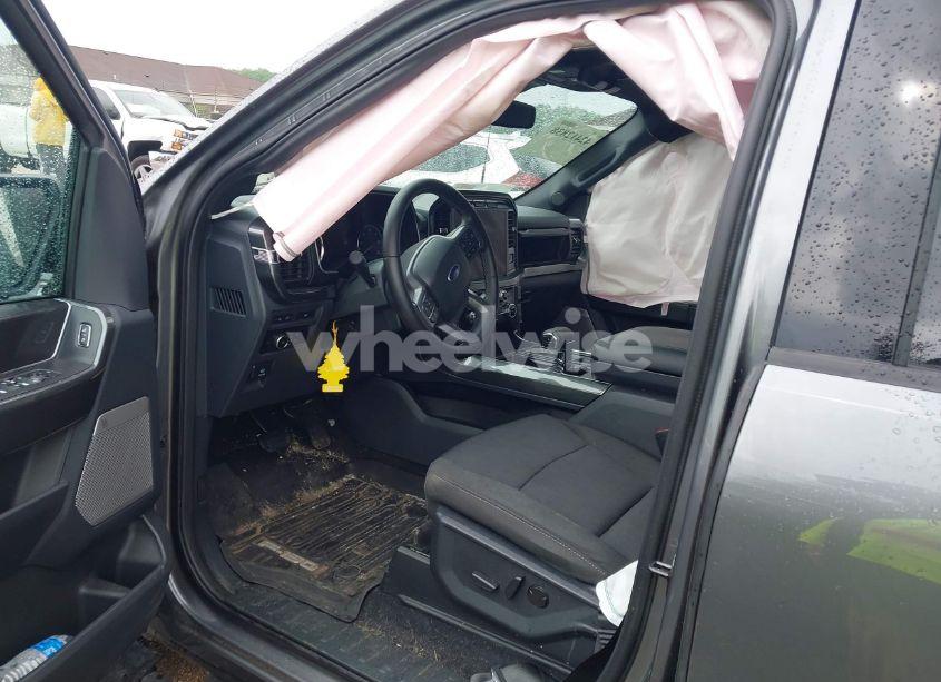 Photo 5 of 2023 Ford F-150 XLT (VIN 1FTFW1E82PFB93207)