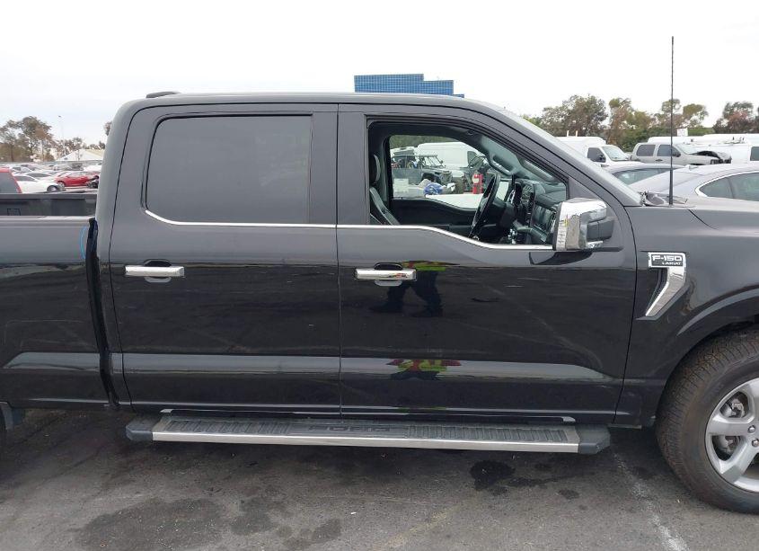 Photo 14 of 2023 Ford F-150 LARIAT (VIN 1FTFW1E82PKD70135)