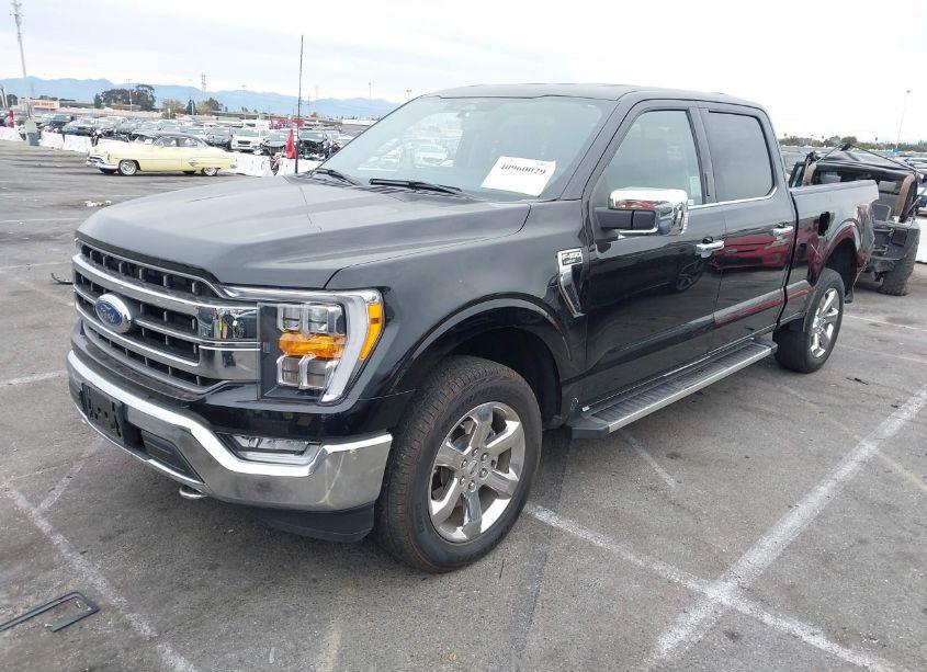 Photo 2 of 2023 Ford F-150 LARIAT (VIN 1FTFW1E82PKD70135)