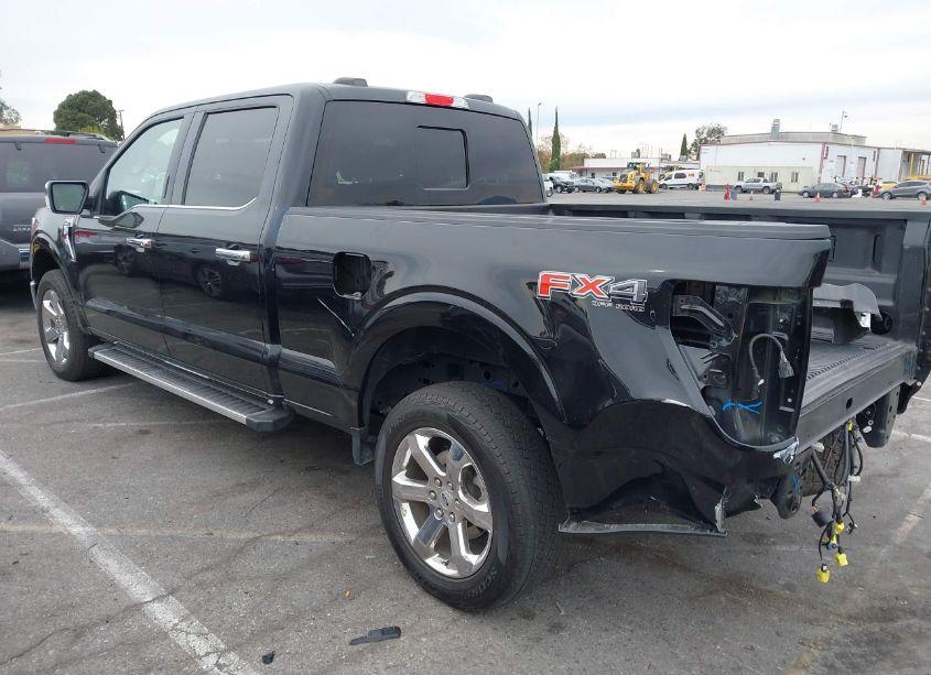 Photo 3 of 2023 Ford F-150 LARIAT (VIN 1FTFW1E82PKD70135)