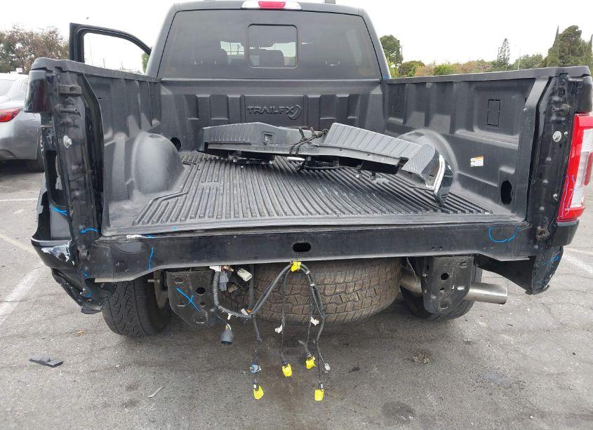 Photo 6 of 2023 Ford F-150 LARIAT (VIN 1FTFW1E82PKD70135)