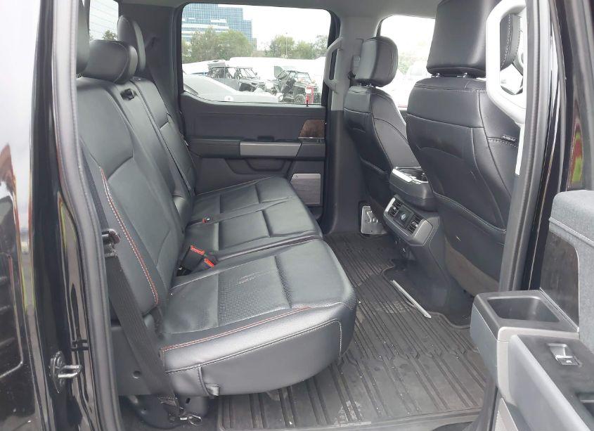 Photo 8 of 2023 Ford F-150 LARIAT (VIN 1FTFW1E82PKD70135)