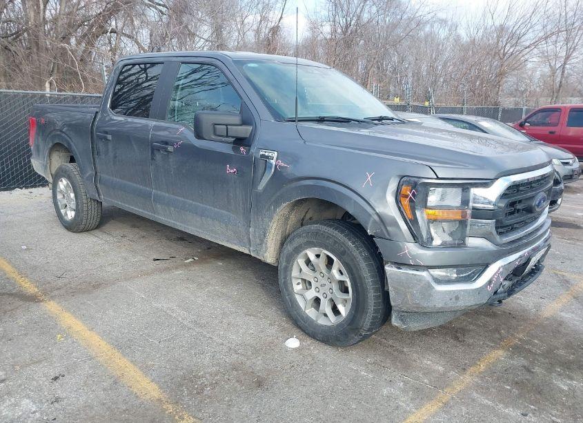 2023 Ford F-150 XLT (VIN 1FTFW1E82PKF00852) main photo