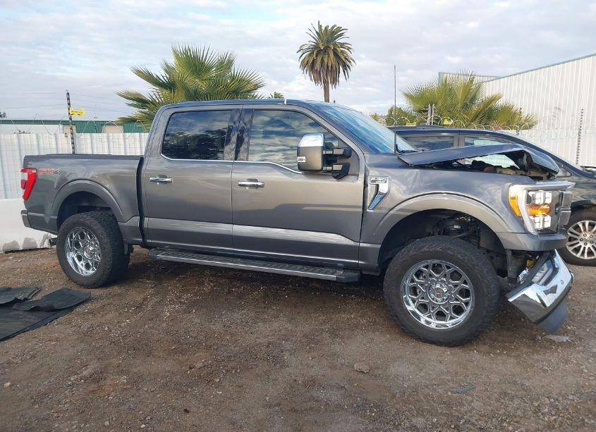 Photo 13 of 2023 Ford F-150 LARIAT (VIN 1FTFW1E82PKF26559)