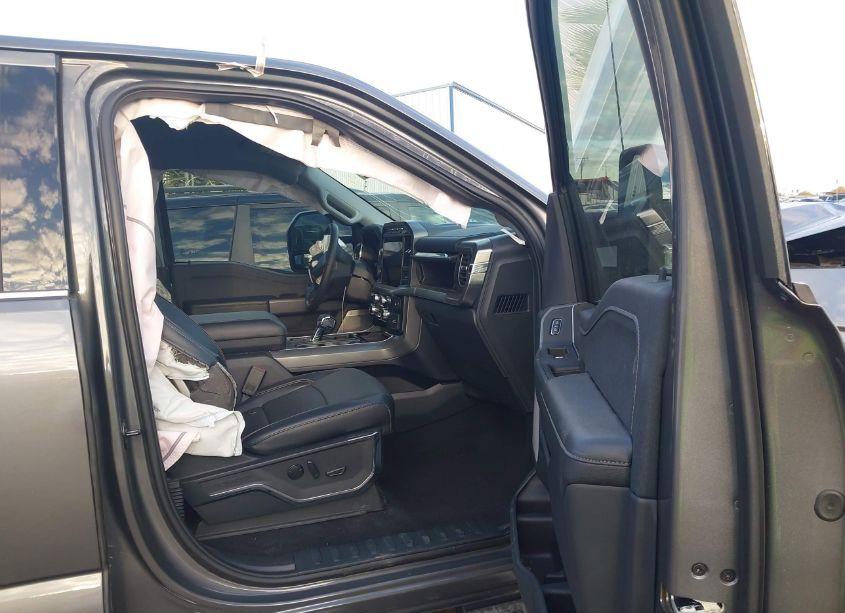 Photo 5 of 2023 Ford F-150 LARIAT (VIN 1FTFW1E82PKF26559)