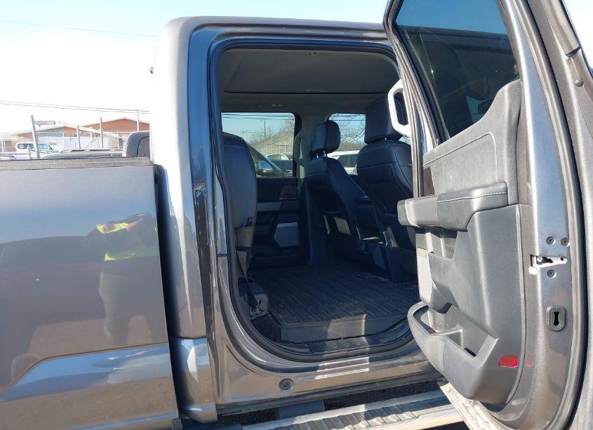 Photo 8 of 2022 Ford F-150 LARIAT (VIN 1FTFW1E84NFB63574)