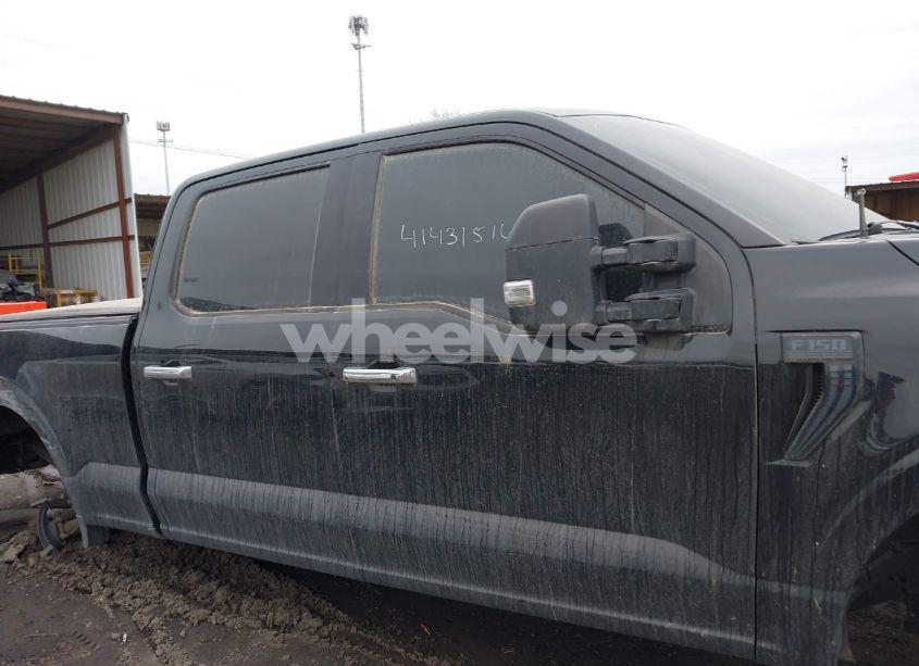 Photo 12 of 2021 Ford F-150 XLT (VIN 1FTFW1E85MFA82324)