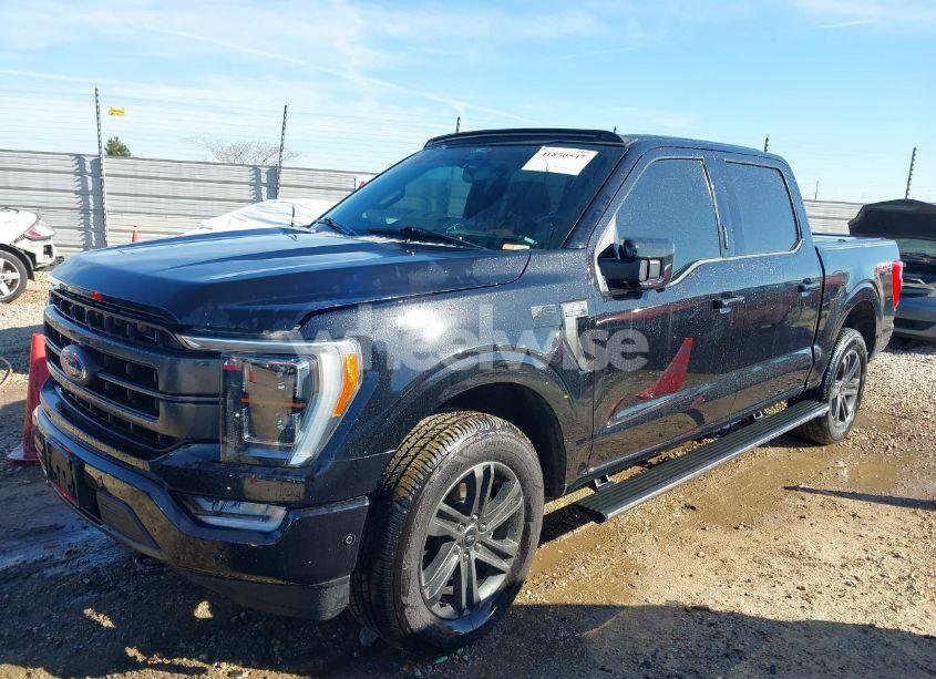 Photo 2 of 2021 Ford F-150 LARIAT (VIN 1FTFW1E85MFC17690)