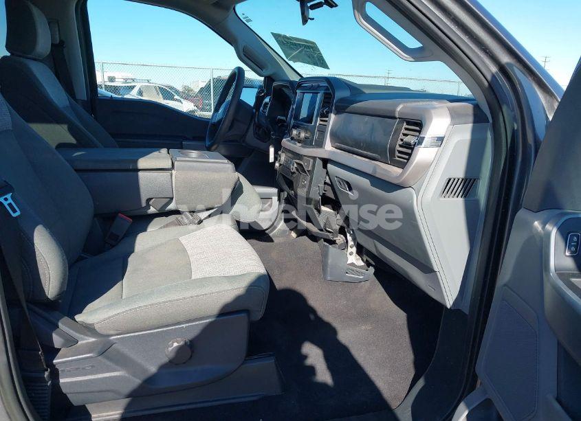 Photo 5 of 2023 Ford F-150 XLT (VIN 1FTFW1E85PFA92386)