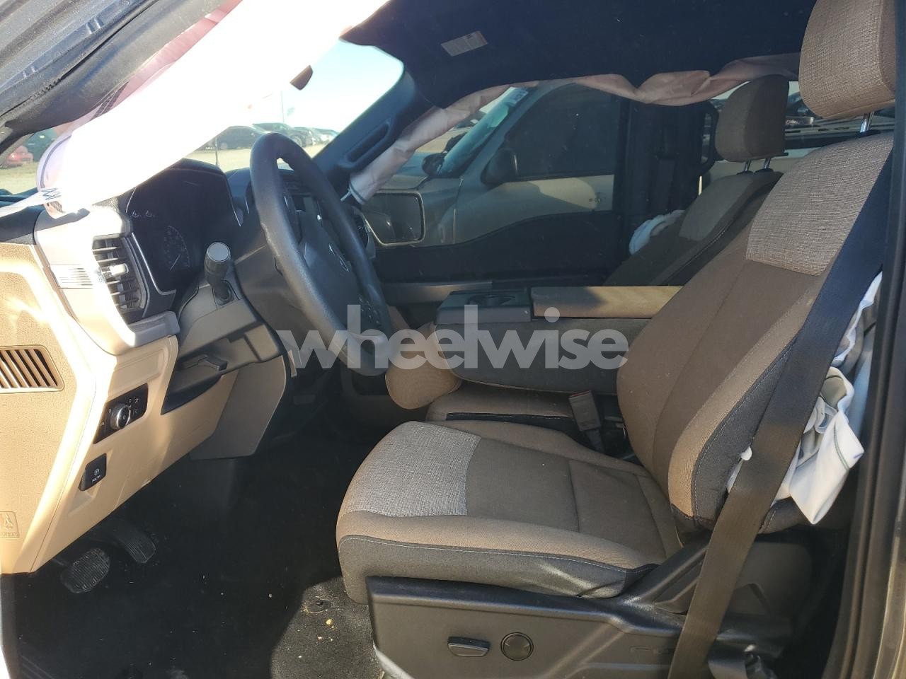 Photo 7 of 2023 FORD F150 SUPERCREW (VIN 1FTFW1E85PFB69886)