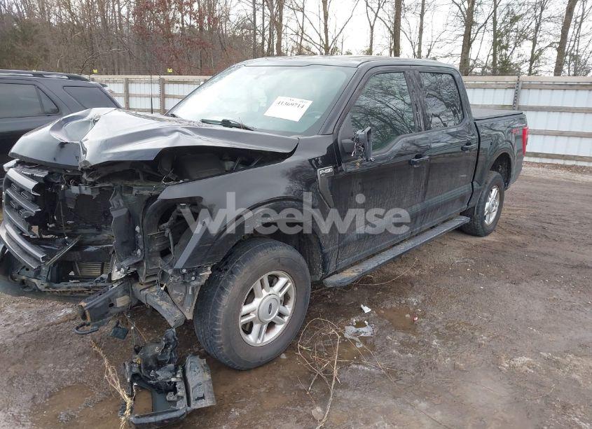 Photo 2 of 2021 Ford F-150 XLT (VIN 1FTFW1E86MFC17438)