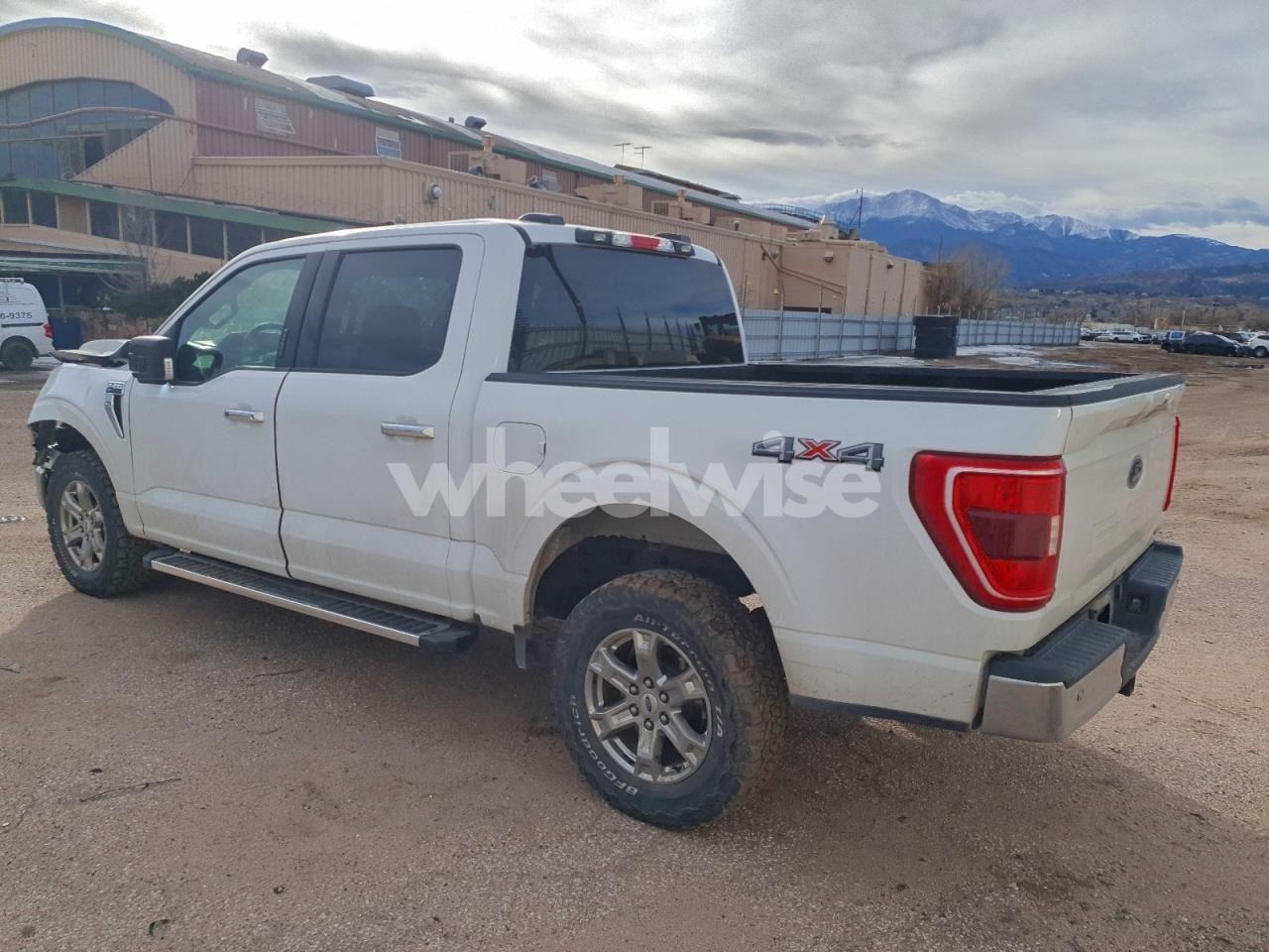 Photo 2 of 2021 FORD F150 SUPERCREW (VIN 1FTFW1E86MFC33381)