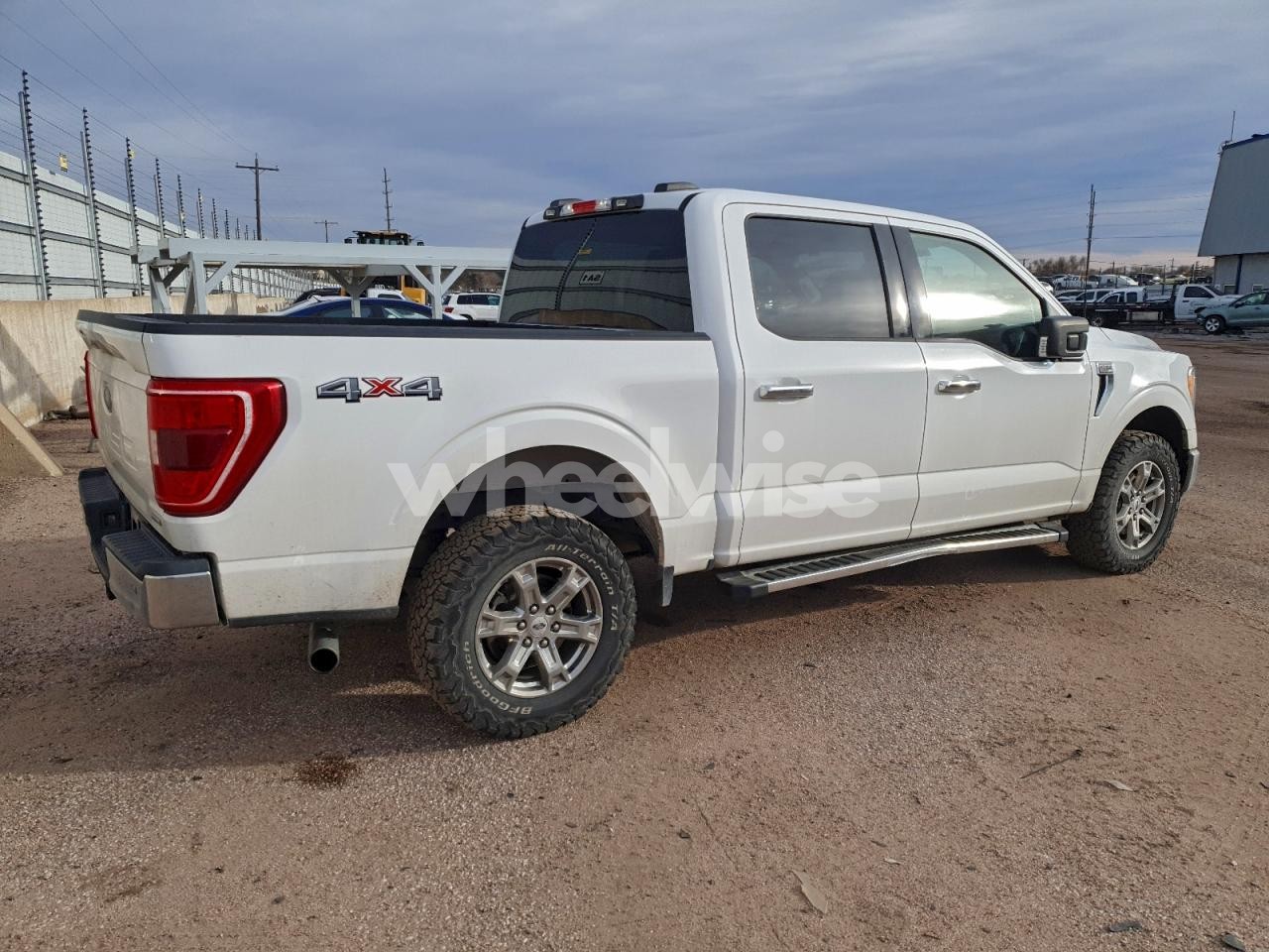 Photo 3 of 2021 FORD F150 SUPERCREW (VIN 1FTFW1E86MFC33381)