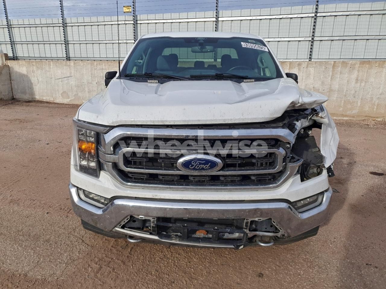 Photo 5 of 2021 FORD F150 SUPERCREW (VIN 1FTFW1E86MFC33381)