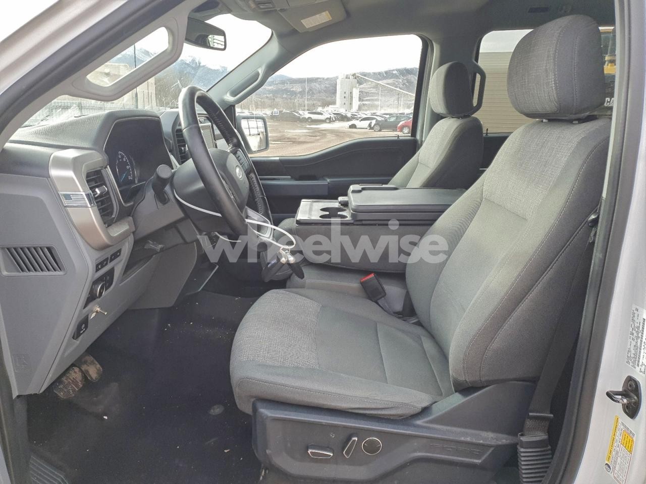 Photo 7 of 2021 FORD F150 SUPERCREW (VIN 1FTFW1E86MFC33381)