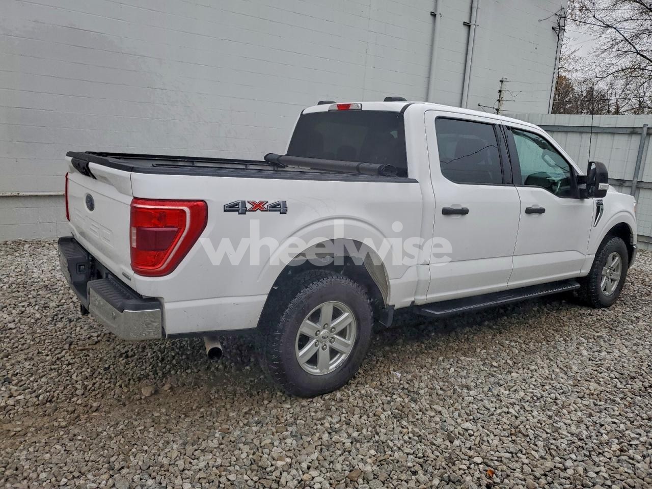 Photo 3 of 2021 FORD F150 SUPERCREW (VIN 1FTFW1E86MKE57242)