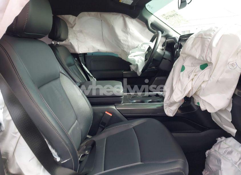 Photo 5 of 2023 Ford F-150 LARIAT (VIN 1FTFW1E86PFA01853)