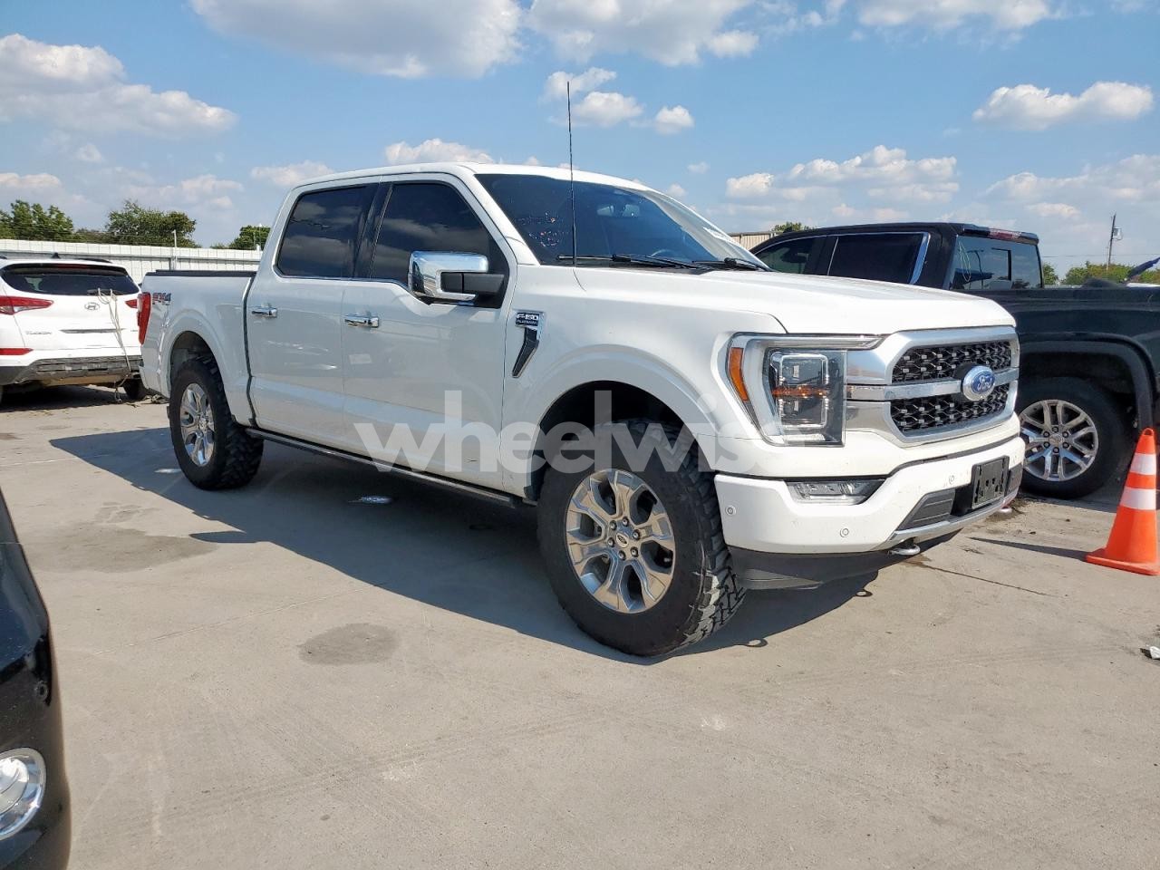 Photo 4 of 2023 FORD F150 SUPERCREW (VIN 1FTFW1E86PFB60856)