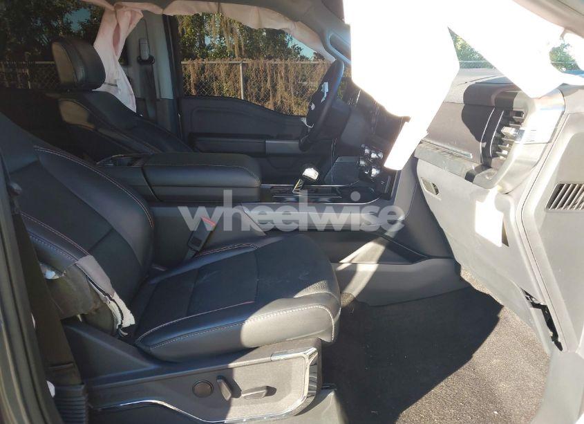 Photo 5 of 2023 Ford F-150 LARIAT (VIN 1FTFW1E86PKF89826)