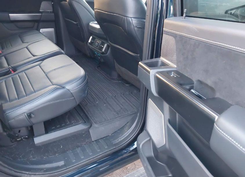 Photo 8 of 2023 Ford F-150 PLATINUM (VIN 1FTFW1E87PFB14176)