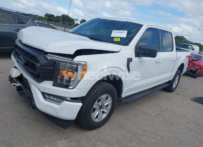 Photo 2 of 2022 Ford F-150 XLT (VIN 1FTFW1E88NFC09567)