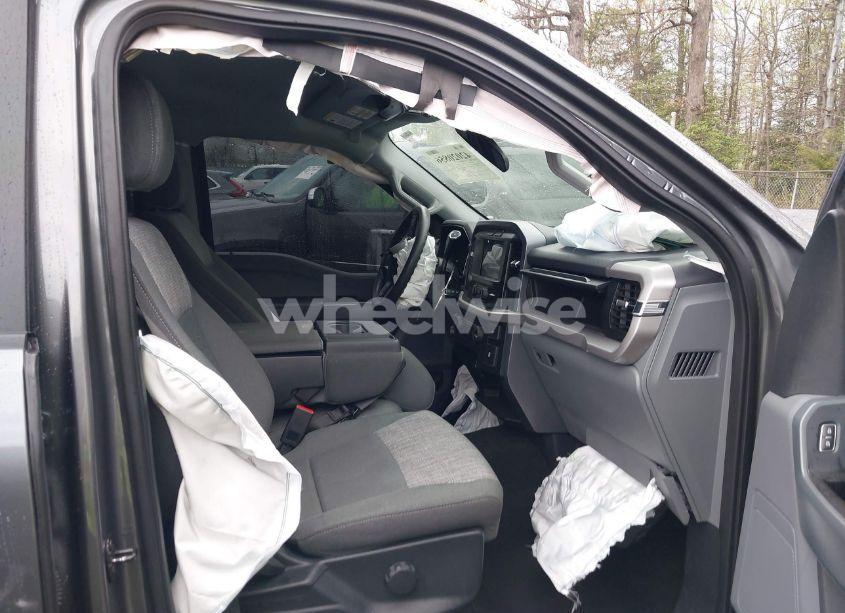 Photo 5 of 2023 Ford F-150 XLT (VIN 1FTFW1E88PFA34367)