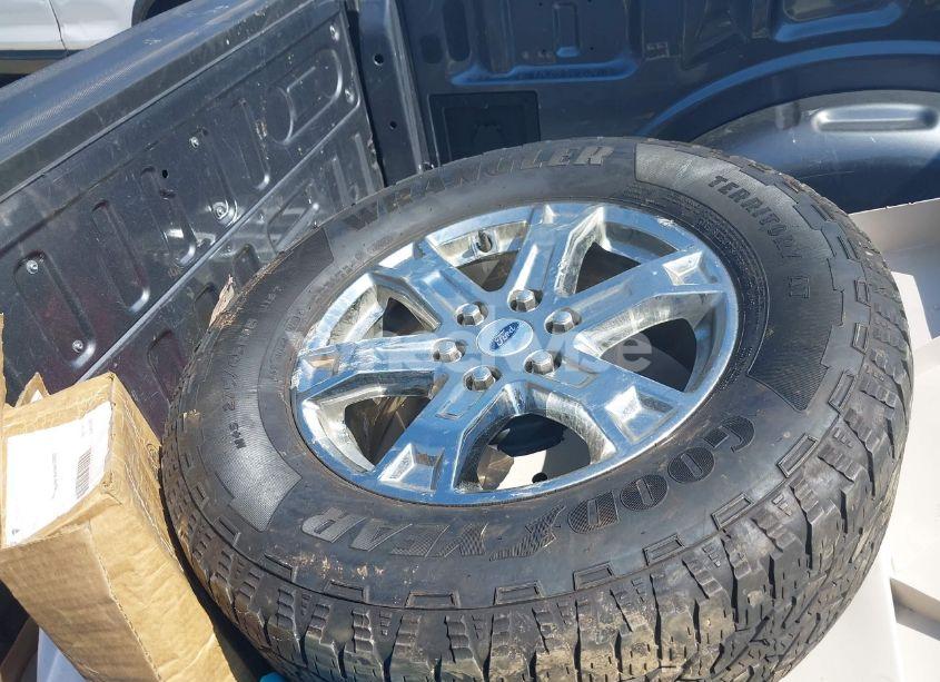 Photo 12 of 2023 Ford F-150 LARIAT (VIN 1FTFW1E88PFC49568)