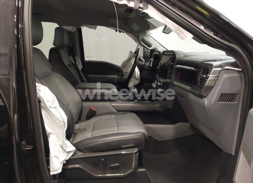 Photo 5 of 2023 Ford F-150 LARIAT (VIN 1FTFW1E89PKF43469)