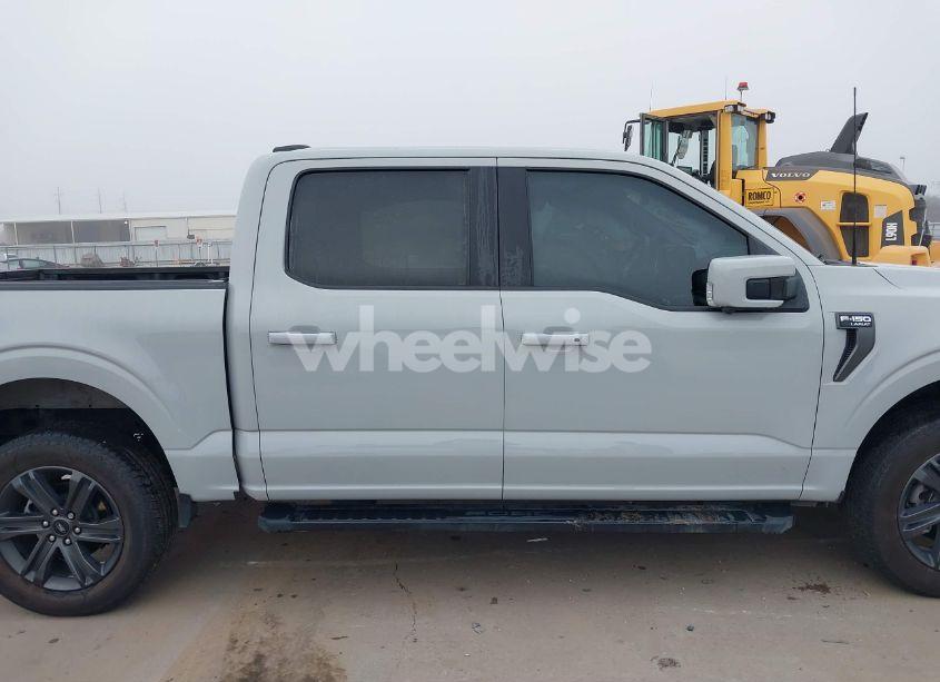 Photo 13 of 2023 Ford F-150 LARIAT (VIN 1FTFW1E89PKF90551)