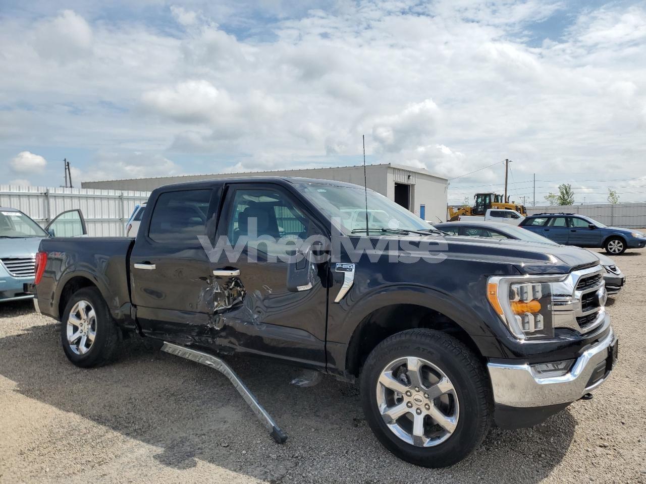 Photo 4 of 2023 FORD F150 SUPERCREW (VIN 1FTFW1E8XPKE48175)