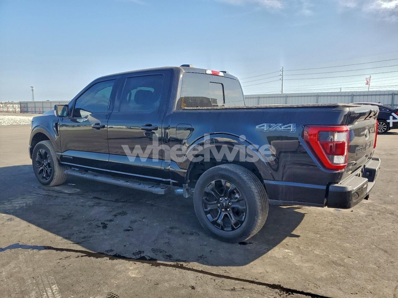 Photo 2 of 2022 FORD F150 SUPERCREW (VIN 1FTFW1ED1NFB54182)