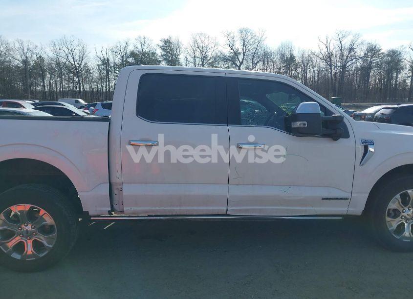 Photo 13 of 2023 Ford F-150 PLATINUM (VIN 1FTFW1ED1PFB34792)
