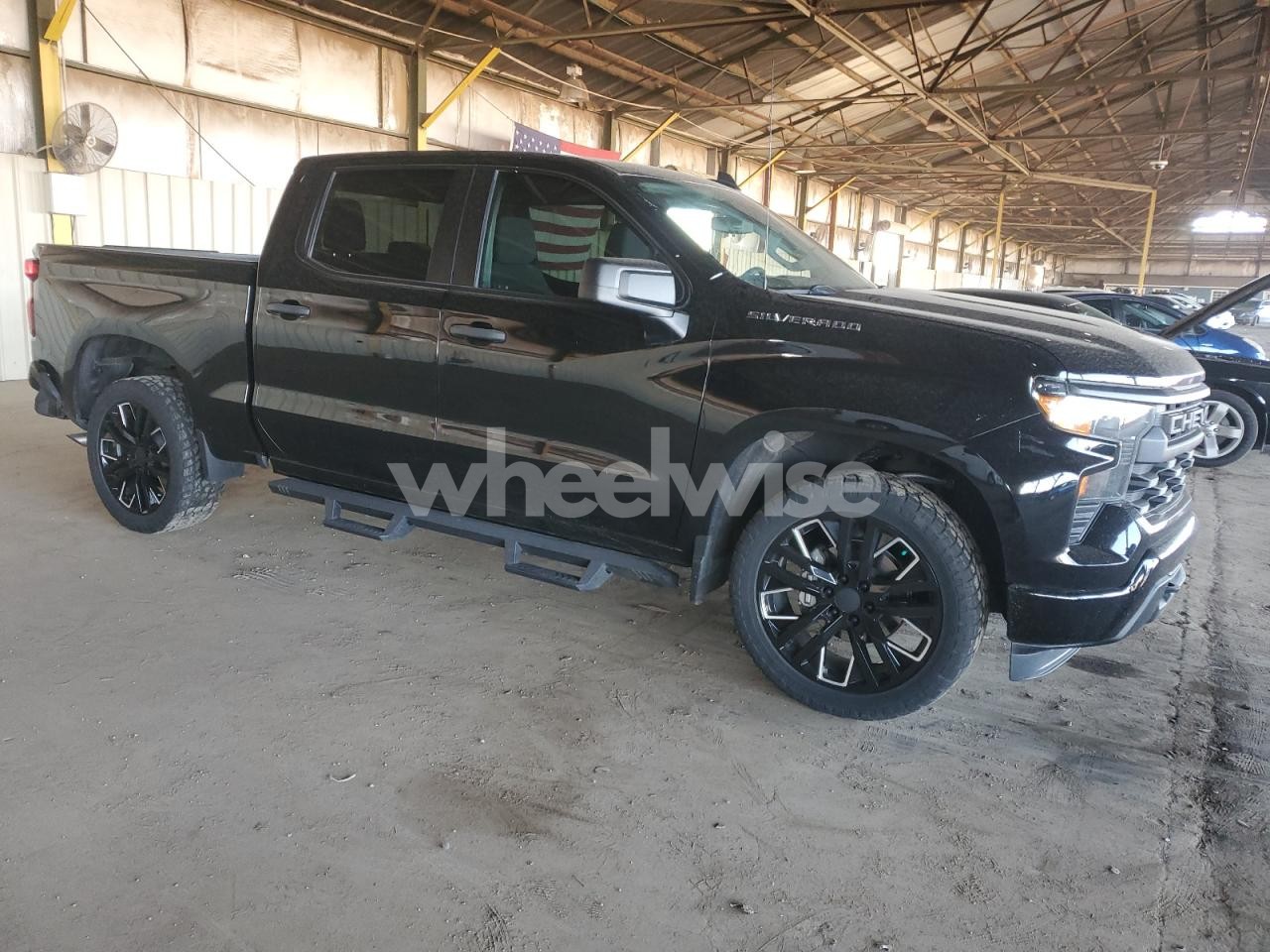 Photo 4 of 2022 CHEVROLET SILVERADO C1500 CUSTOM (VIN 1FTFW1ED2NFB84162)