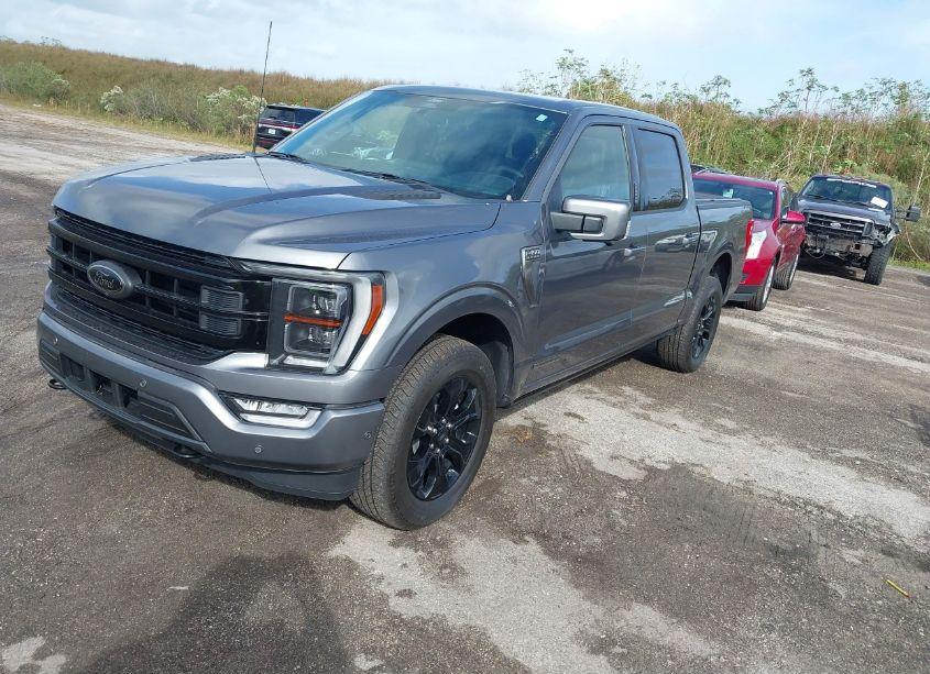 Photo 2 of 2022 Ford F-150 PLATINUM (VIN 1FTFW1ED3NFB85725)