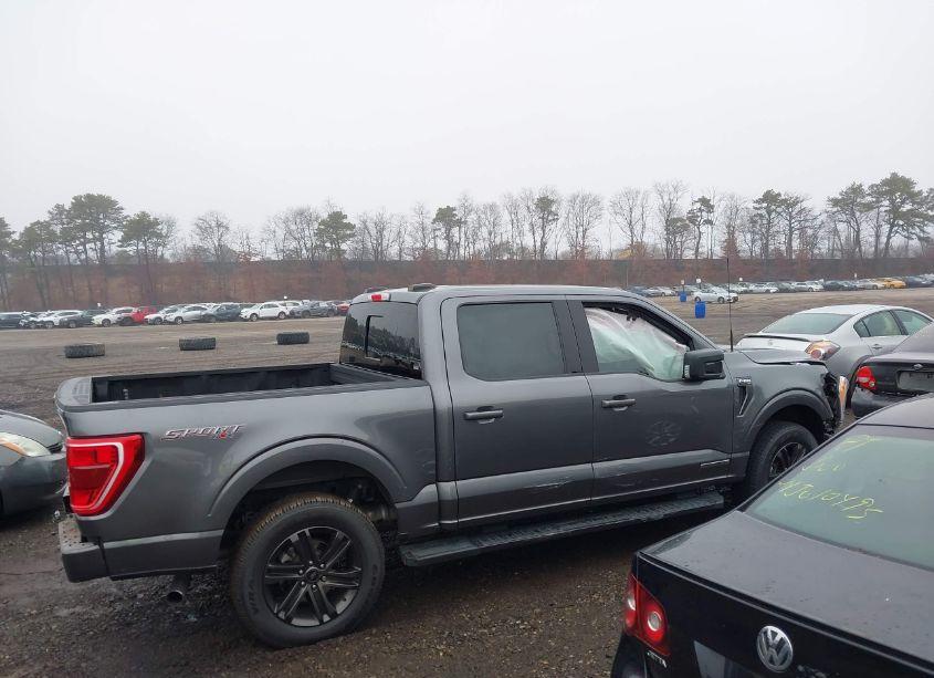 Photo 13 of 2021 Ford F-150 XLT (VIN 1FTFW1ED4MFC16477)