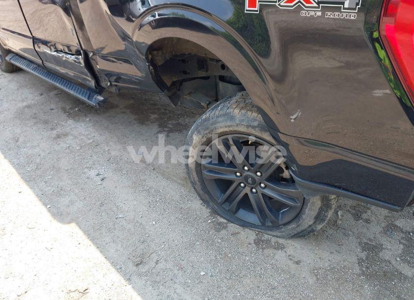 Photo 17 of 2021 Ford F-150 XLT (VIN 1FTFW1ED4MFD00170)