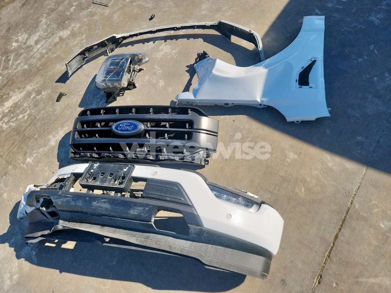 Photo 12 of 2023 FORD F150 SUPERCREW (VIN 1FTFW1ED4PFB40425)