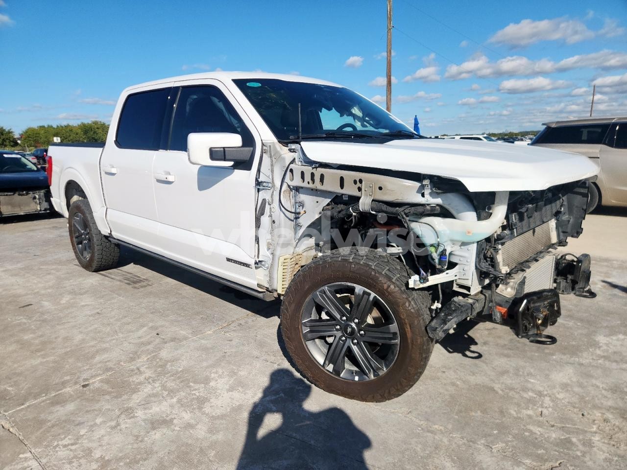 Photo 4 of 2023 FORD F150 SUPERCREW (VIN 1FTFW1ED4PFB40425)