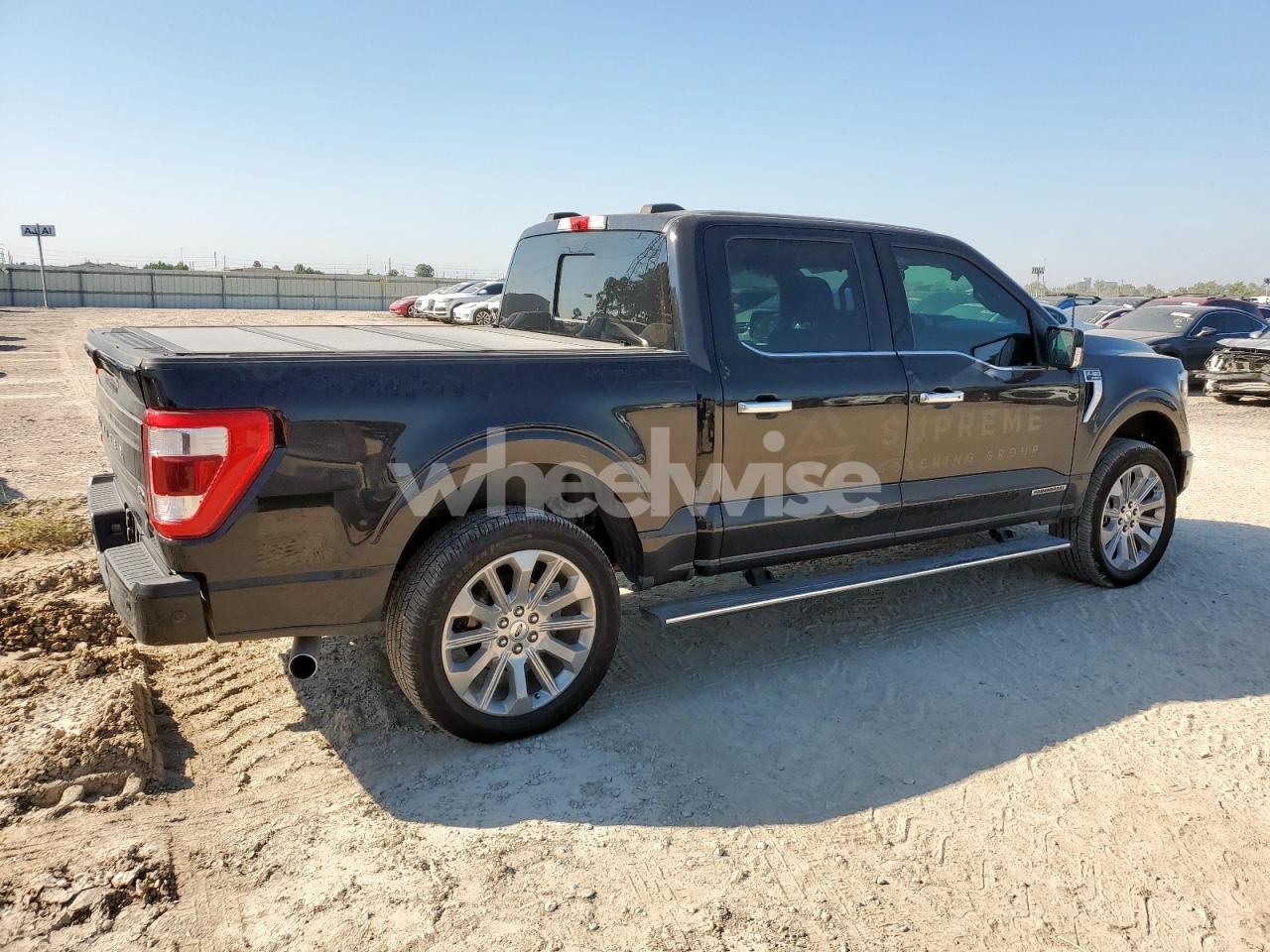 Photo 3 of 2022 FORD F150 SUPERCREW (VIN 1FTFW1ED6NFA42283)