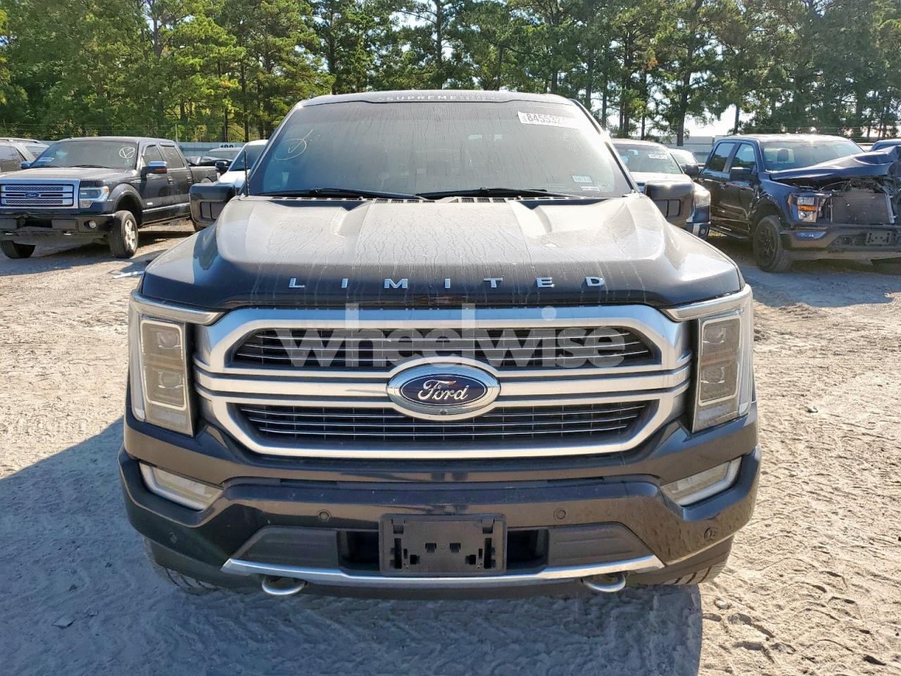 Photo 5 of 2022 FORD F150 SUPERCREW (VIN 1FTFW1ED6NFA42283)