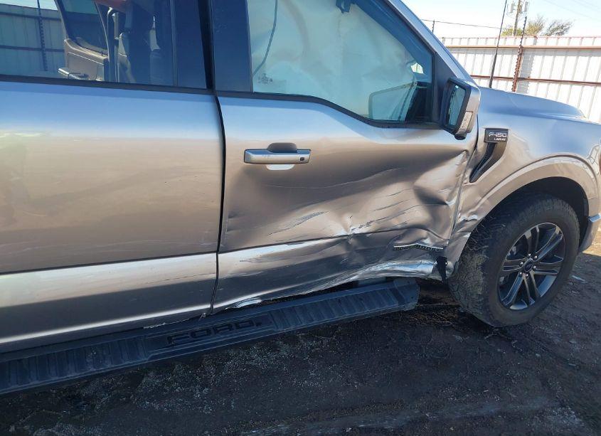 Photo 6 of 2021 Ford F-150 LARIAT (VIN 1FTFW1ED7MFC29420)