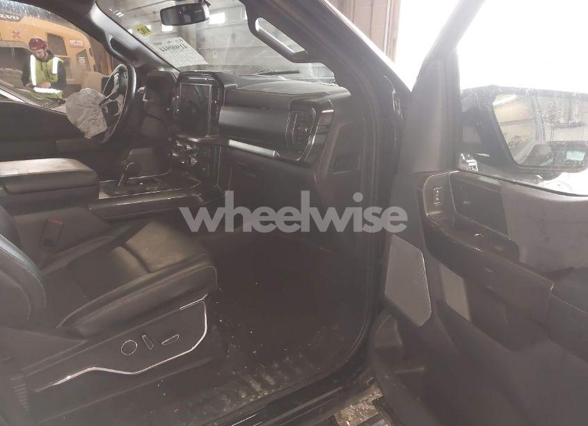 Photo 5 of 2022 Ford F-150 LARIAT (VIN 1FTFW1ED8NFC17357)