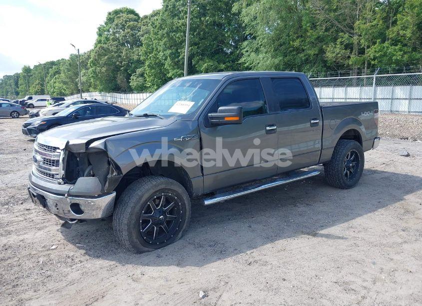 Photo 2 of 2013 Ford F-150 XLT (VIN 1FTFW1EF0DFC76385)