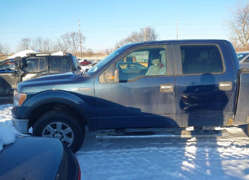 Photo 2 of 2013 Ford F-150 XLT (VIN 1FTFW1EF0DKD14740)