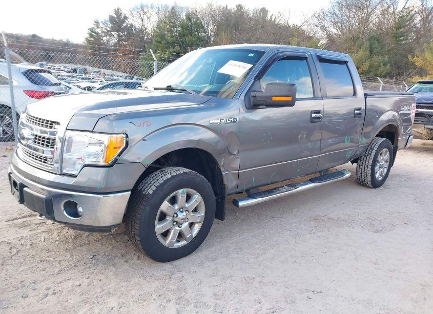 Photo 2 of 2013 Ford F-150 XLT (VIN 1FTFW1EF0DKF24593)